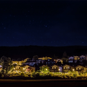 The project has a dual objective: improving lighting efficiency by increasing safety and visual comfort, while also protecting biodiversity and the night sky.