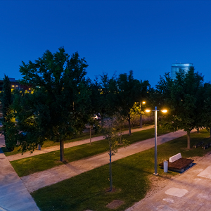 Iluminación homogénea y sostenible: Tecnología avanzada que mejora el confort visual y respeta el entorno.